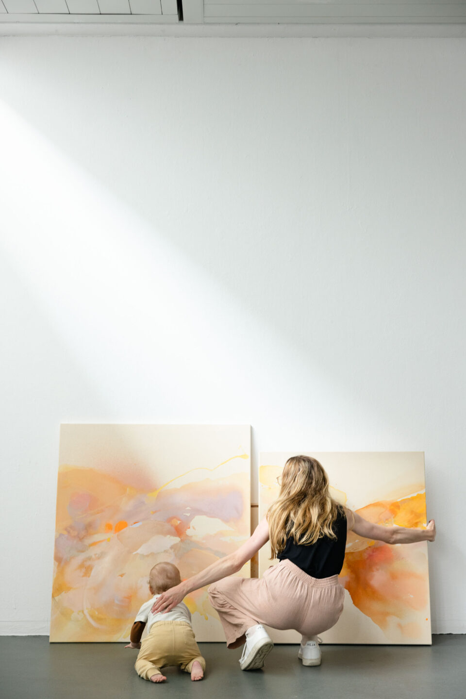 Künsterporträt Fotografie der Malerin Lena Rossi /LALERO